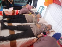 Bakti Kemanusian, Kapolres Sidrap Bersama Jajaran Melakukan Donor Darah Dalam Rangka HUT Bawaslu Ke-4
