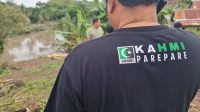 KAHMI Peduli Bergerak Cepat Bantu Korban Banjir di Parepare