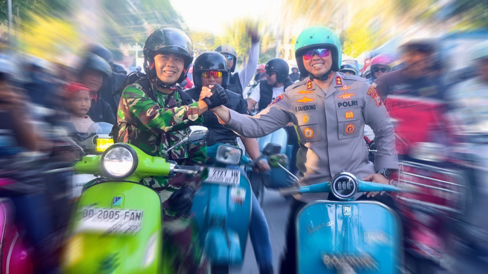 Kompak rayakan HUT Kemerdekaan RI dengan pawai Vespa