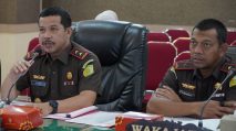 Kepala Kejaksaan Tinggi Sulawesi Selatan, Agus Salim didampingi Wakajati Sulsel Teuku Rahman