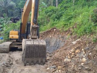 Diduga Ilegal, Aktivitas Tambang di Barru Didesak Dihentikan, Nama Kepala Desa Disebut