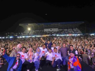 Bupati Syaharuddin Apresiasi Konser Musik "Stecu" di Stadion Ganggawa