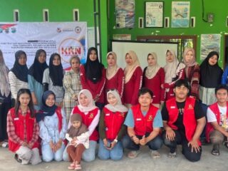 Empat Jurus Mahasiswa Unhas Angkat UMKM Tamangapa Pangkep ke Level Baru