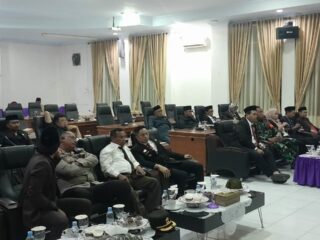 Bupati Enrekang Hadir DiGedung DPRD Dengarkan Pidato Kenegaraan Presiden RI Jelang HUT ke-80