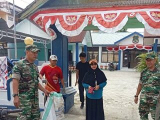 Koramil 06/Panca Rijang Gelar Kerja Bakti Bersihkan Drainase Cegah Banjir di Sidrap