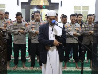 Polres Sidrap Gelar Shalat Gaib Wujud Belasungkawa Terhadap Korban Unjuk Rasa