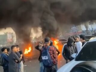 Mahasiswa FREEDOM Makassar 'Marah', Tuntut Mundur Menkeu Sri Mulyani Mundur