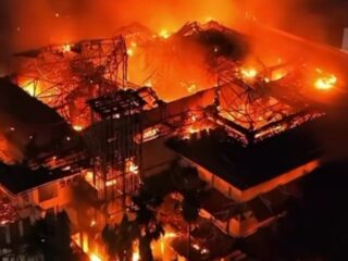 Kasi Kesra dan Seorang Satpol Tewas Dalam Tragedi Pembakaran Kantor DPRD Makassar