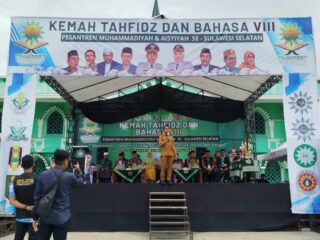 Didampingi Wakilnya Bupati Sidrap Sampaikan Permohonan Maaf ke Peserta Kemah Tahfidz