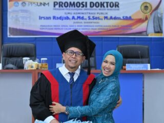 Promosi Doktor Irsan Radjab Jadi Magnet, Wali Kota Makassar hingga Vokalis Padi Turut Saksikan