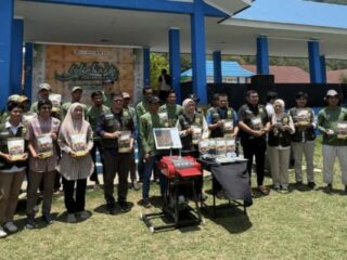 Unhas Bawa Edukasi Veteriner dan Kreativitas Warga ke Festival Maros