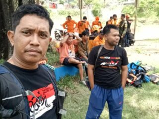 Korban Jatuh di Jembatan Kembar Gowa Ditemukan, Tim SAR Ojol Bantu Pencarian dan Evakuasi Korban