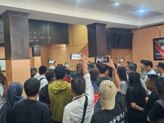 Kopperson ‘Sentil’ PN Kendari, Tuntut Kepastian Patok Batas atau Massa Lebih Besar