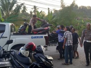 Dua Motor Saling Seruduk di Wajo, Tiga Orang Dilarikan ke RSUD Maddukelleng