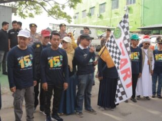 Bupati Sidrap Ajak Warga Hidup Sehat Lewat Jalan Santai Milad ITKES
