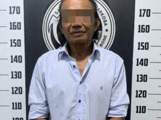 Pria 60 Tahun di Bone Diamankan, Polisi Temukan Sachet Sabu dalam Bungkus Biskuit