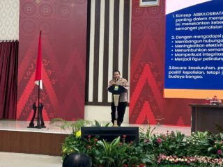 Kombes Pol Anang Triarsono Perkenalkan Aplikasi “Mabbulo Sibatang” di Depan Kapolda