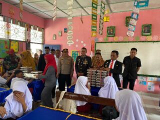 SPPG Lancirang Resmi Beroperasi, Bupati Syaharuddin: Anak Kita Harus Sehat dan Pintar!