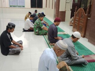 Babinsa Kodim 1420/Sidrap Gencar Safari Subuh, Pantau Kondisi Wilayah