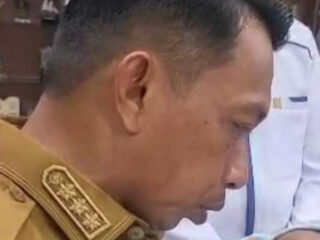 Ketika Bupati Menunduk untuk Seorang Bayi di Sidrap