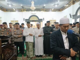 Wujud Empati, Polres Sidrap Gelar Shalat Ghaib Korban Bencana Aceh dan Sumatra