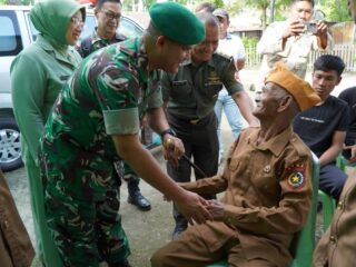 Kodim 1420/Sidrap Gelar Bakti Kesehatan Pengobatan Gratis, Perkuat Kemanunggalan TNI AD dengan Rakyat
