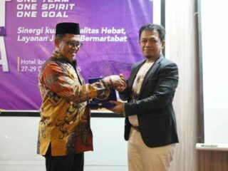 Dr. Bunyamin Tegaskan Layanan Jamaah Bermartabat dalam Raker Annur Travel