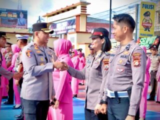 Kapolres Sidrap Pimpin Korps Raport Kenaikan Pangkat 44 Personelnya