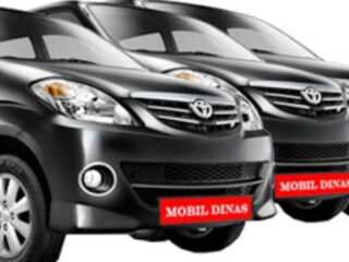 Mobil Dinas Disdik Karawang Jadi Bangkai Besi, Dua Pejabat Saling Lempar Tanggung Jawab