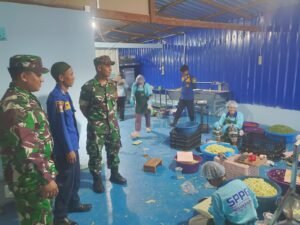 Jaga Kondusivitas Wilayah, Sinergi TNI dan Damkar Sidrap Sisir Fasilitas Publik di Tellu Limpoe