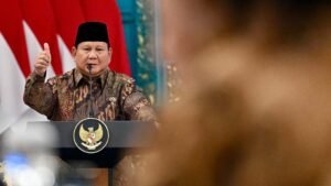Kabinet Prabowo: Katanya Tak Ada Reshuffle, Tapi Kursi Sudah Mulai Geser