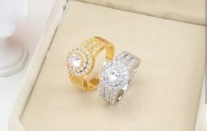 Bea Cukai Segel Tiga Toko Emas di Jakarta Diduga Terkait Administrasi Impor Barang Mewah