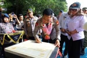 Andi Ina Dampingi Kapolda, Jembatan Gantung Pakka Resmi Jadi Urat Nadi Baru Barru