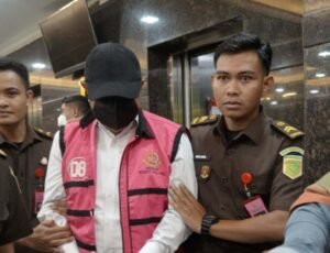 Mantan Pj Gubernur Sulsel Ditahan Kasus Korupsi Bibit Nanas Rp50 Miliar