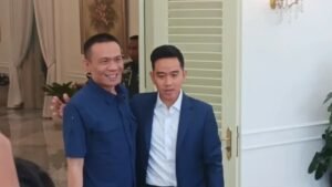 Rismon Sianipar Akui Ijazah Jokowi dan Gibran Asli, Akan Tulis Buku Koreksi