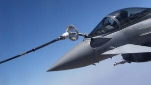 Lima Pesawat Tanker AS Rusak Dihantam Rudal Iran