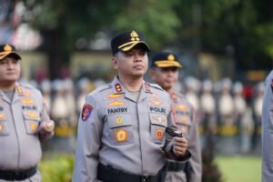 Berikan Pelayanan Terbaik Pada Operasi Ketupat 2026, Kapolres Sidrap Terima Penghargaan Kapolda Sulsel