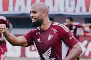 PSM Makassar Vs Malut United 3-3: Duel Striker, Alex Tanque Jadi Sorotan