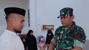 Nazar Seorang Ayah di Wajo: Saat Anak Lulus TNI, Kebahagiaan Itu Dibagi untuk Anak Yatim