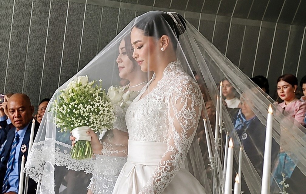 Vibes Romantis di Manado! Angelika Intan Ciayadi dan Fighter Aprilian Resmi Menikah, Sang Ayah Gubernur Sulut Bahagia