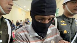 Barang bukti 21,4 kilogram sabu yang disita Satgas Pamtas RI-Malaysia bersama seorang terduga pelaku penyelundupan di wilayah perbatasan Entikong, Kalimantan Barat.