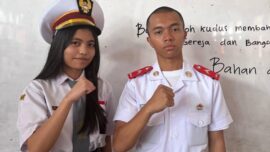 Ketgam: Deby Aurella Sihombing siswa SMAN 1 Sidikalang Kabupaten Dairi Sumut bersama kaka kelas Pandu Napitu di kampus Unhan Bogot