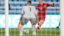 Erling Haaland menjadi tumpuan utama Norwegia saat menghadapi Irak pada laga Grup I Piala Dunia 2026. Ketajaman penyerang Manchester City itu diharapkan mampu membuka jalan kemenangan bagi tim berjuluk Viking. Foto: Reuters