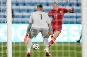 Erling Haaland menjadi tumpuan utama Norwegia saat menghadapi Irak pada laga Grup I Piala Dunia 2026. Ketajaman penyerang Manchester City itu diharapkan mampu membuka jalan kemenangan bagi tim berjuluk Viking. Foto: Reuters