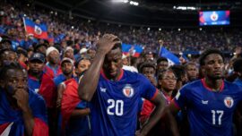Ilustrasi suasana pendukung Haiti di Piala Dunia 2026. Di tengah sorotan miliaran mata, langkah Haiti harus terhenti lebih cepat setelah dipastikan tersingkir dari fase grup.