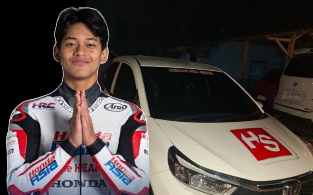 mobil Honda Civic RS terbaru