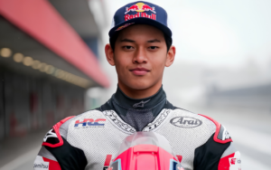 Pembalap muda indonesia Veda ega Pratama yan bertarung di Moto3