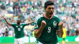 Pemain Timnas Meksiko merayakan gol ke gawang Afrika Selatan pada laga pembuka Grup A Piala Dunia 2026 di Stadion Azteca, Mexico City.