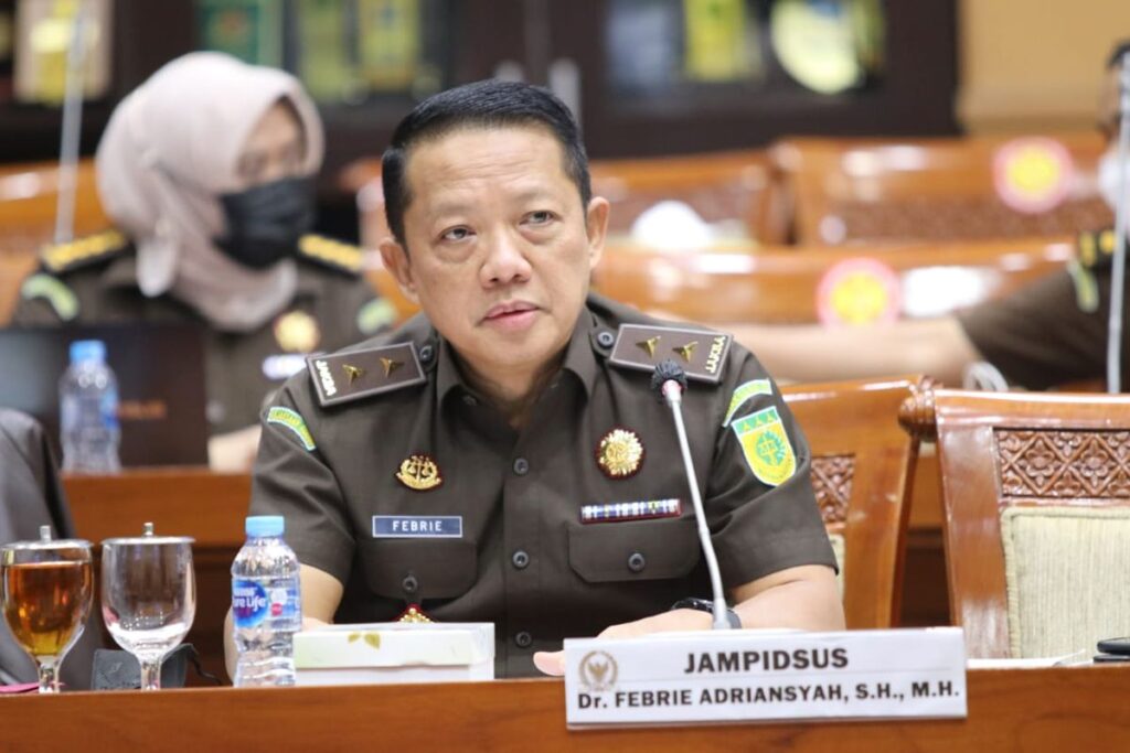 Desakan Mundur Menggema, Kursi Jampidsus Diuji di Tengah Badai Penggeledahan