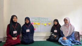 Mahasiswa Unhas di Desa Laringgi ajak Santriwati di Soppeng Bentuk Komunitas Anti Anemia